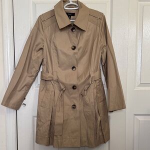 Avanti Classic Tan Trench Coat with Belt Sz Medium